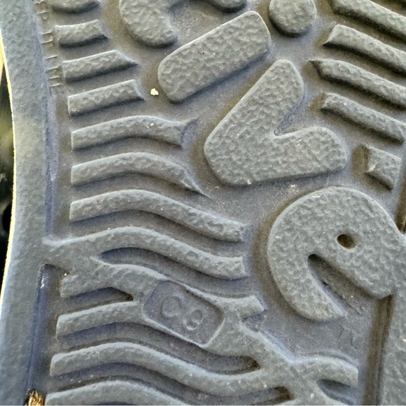 Native Navy/White Shoes, Size C9 - Picture 6 of 9